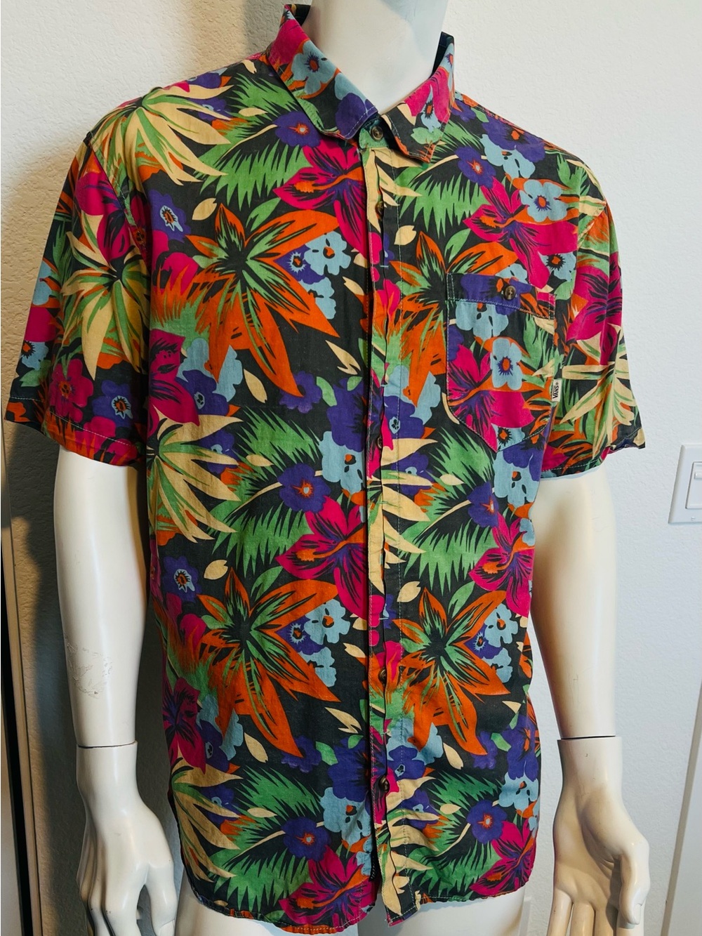 Vans Men's Black Multi Tropical Button-Down Shirt